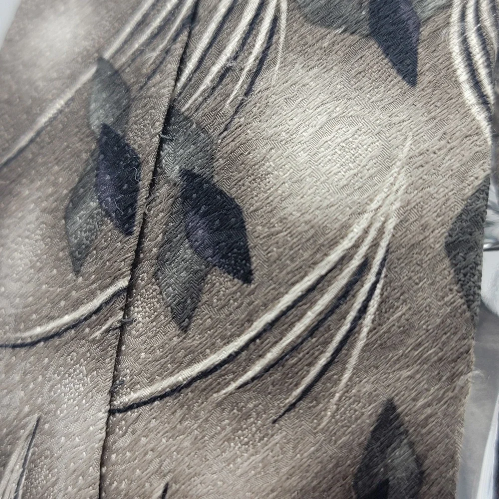 Pierre Cardin 100% Silk Gray/blue/Teal Tie‎